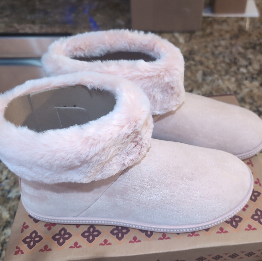 Skechers Pink Winter Boots